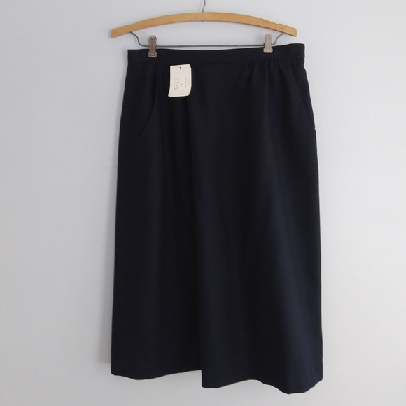 L.L. Bean Dresses & Skirts - L.L.Bean NWT Vintage Made in USA Lined Wool Skirt
